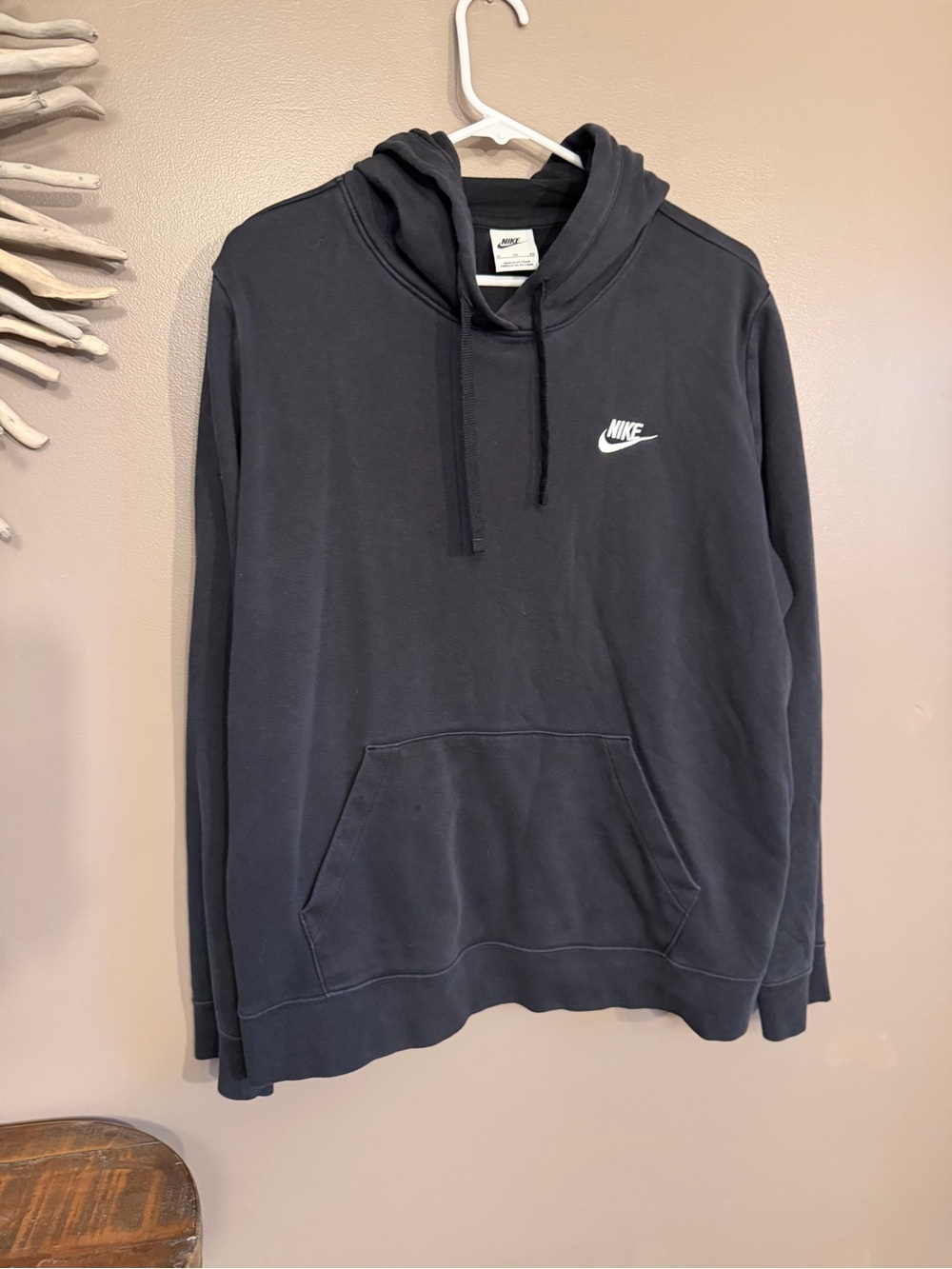 Women’s Nike Hooded sweatshirt in black